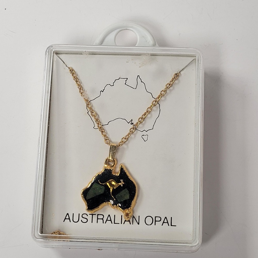 Australian Opal Necklace Gold‎ Tone Kangaroo Map Pendant Green Costume Jewelry